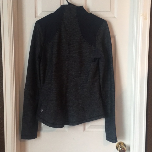 Lululemon jacket, EUC - Picture 4 of 5
